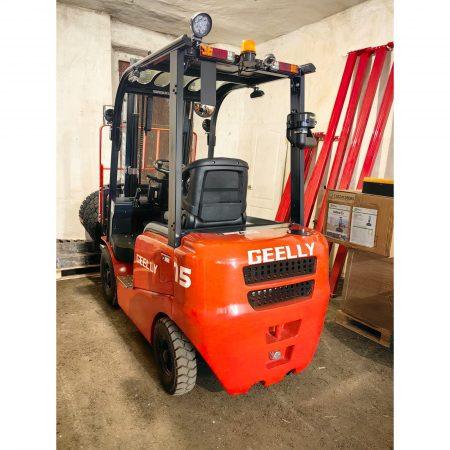 Вилочный погрузчик FD15 1500кг 3000мм